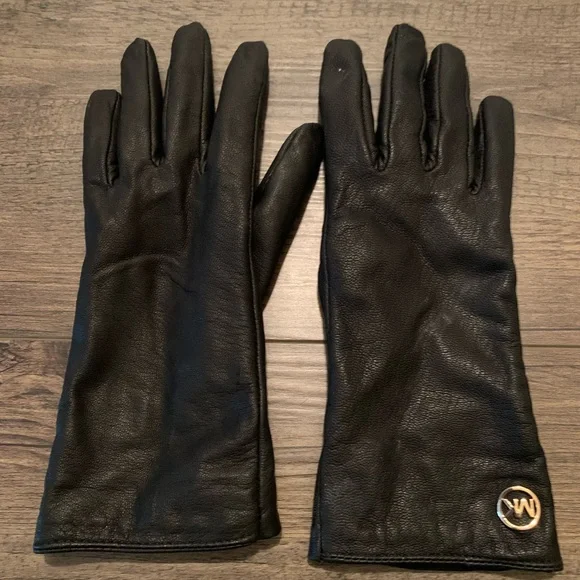 MICHAEL KORS Elegant Touch Tip Black Leather Gloves - Picture 1 of 8